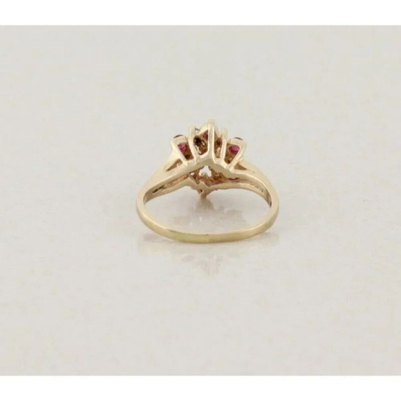 10k Yellow Gold Natural Ruby & Diamond Flower Ring Size 5 3/4 - Picture 8 of 8